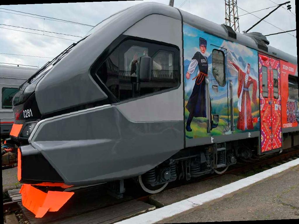 Между Сочи и Сухумом появился новый поезд «Диоскурия»