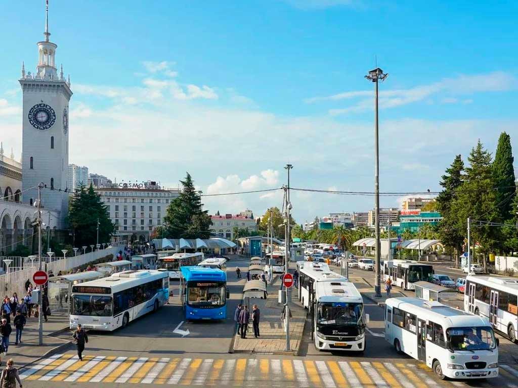 Новый автобусный маршрут открыт между Мариуполем и Сочи