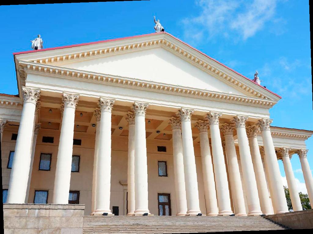 Гастроли Государственного русского театра драмы в Сочи