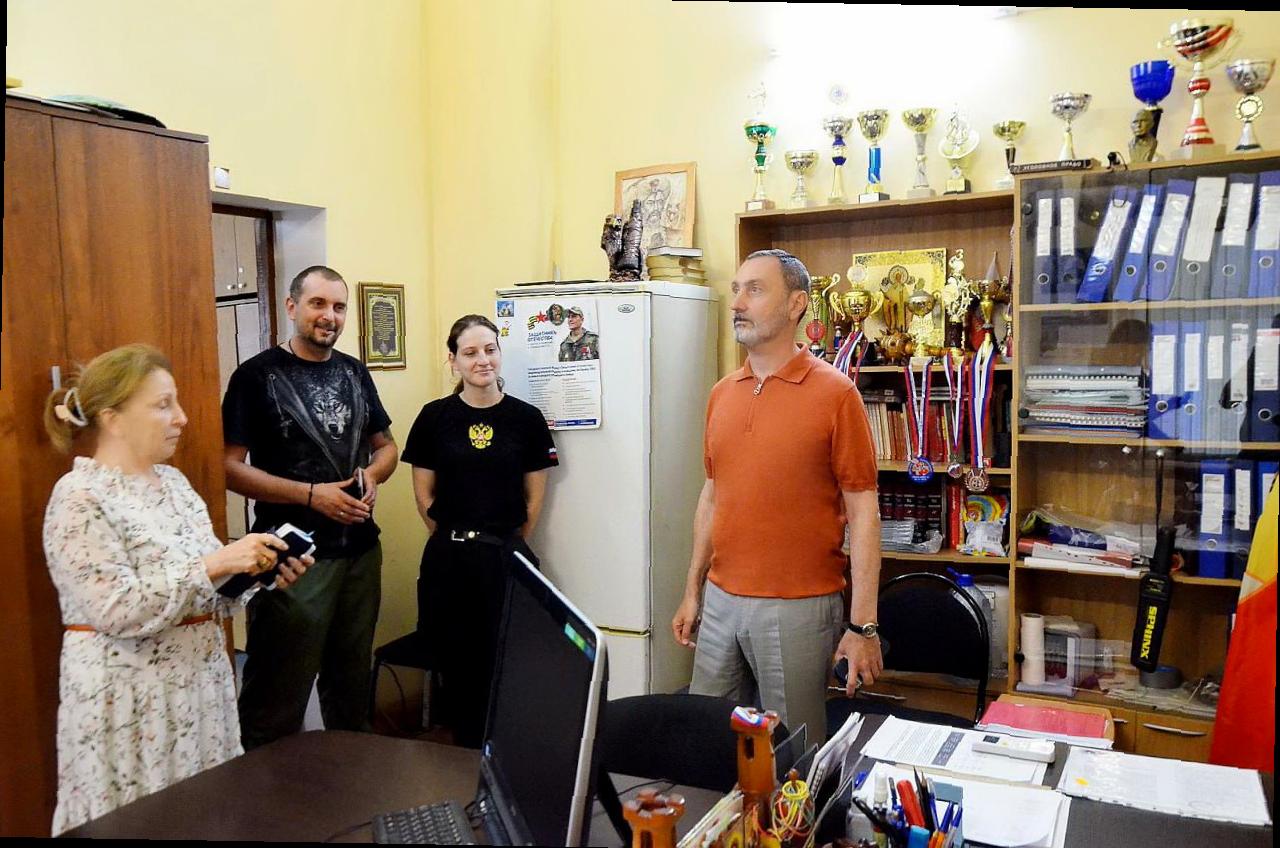 «Виктор Тепляков встретился с казачьим обществом Центрального района»