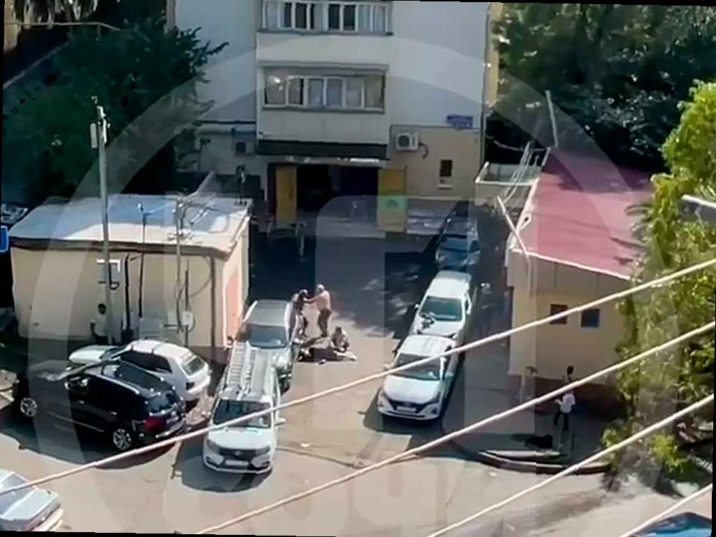 Подозрительный инцидент в Сочи: мужчина в форме ранил другого