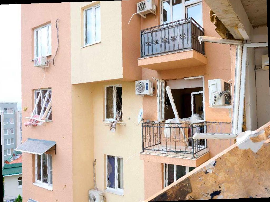 В Сочи начали убирать после взрыва газа в доме