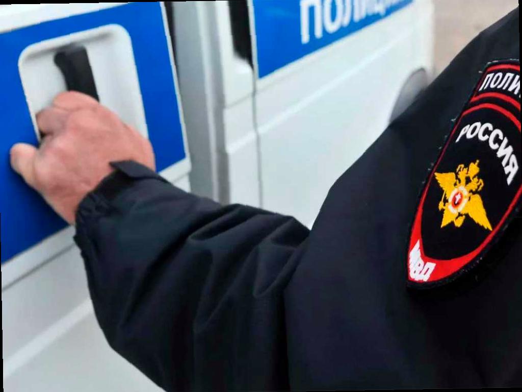 В Адлере поймали неуклюжего воришку, который оставил улики на месте преступления