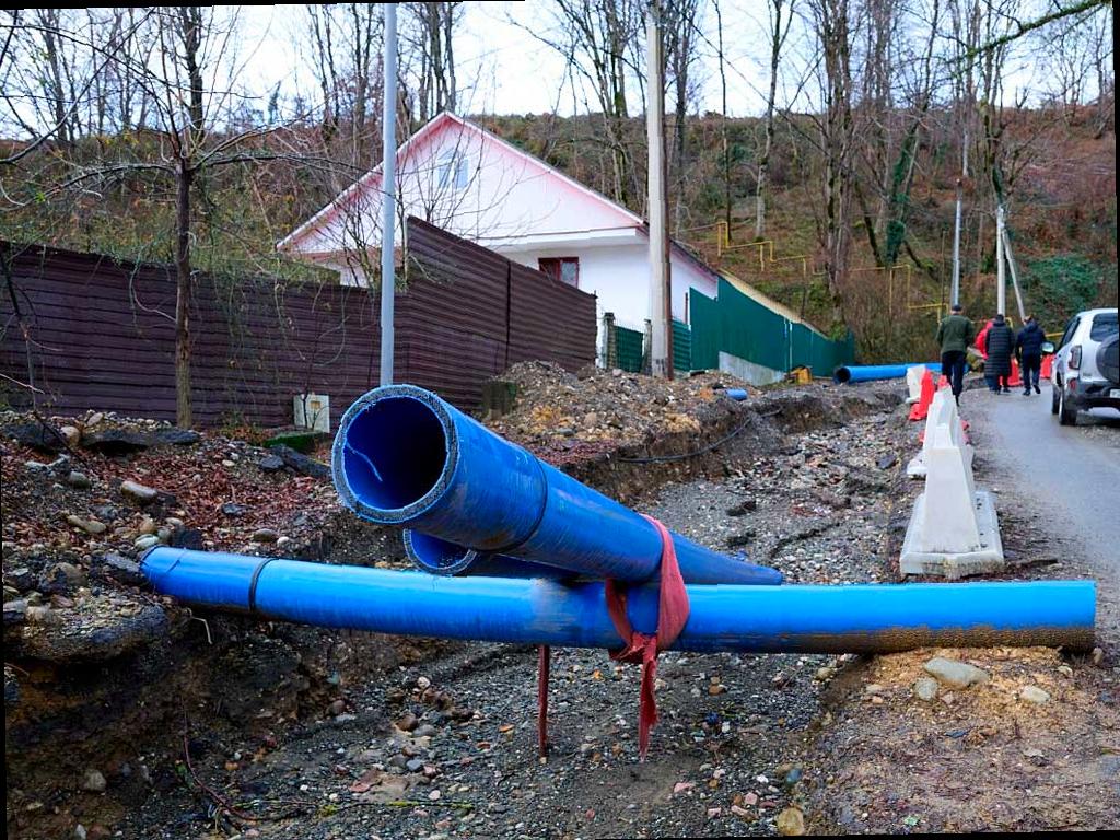 Власти Сочи обещают восстановить разрушенную дорогу в селе Верхнениколаевском