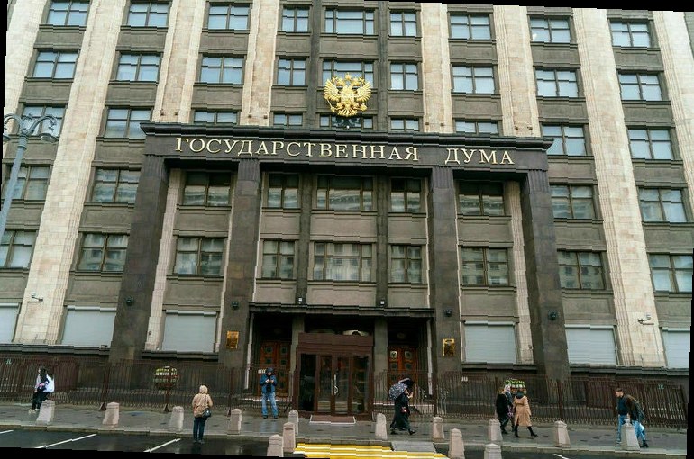 Госдума поддержала право женщин самостоятельно решать вопрос об аборте