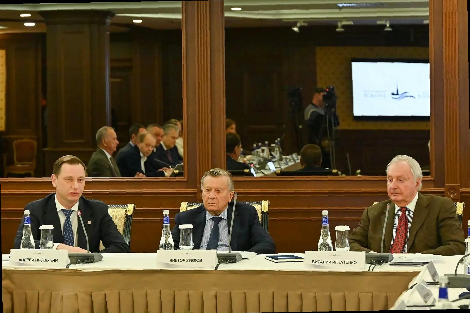 «Виктор Тепляков принял участие в 25-м форуме «Петербургский диалог»