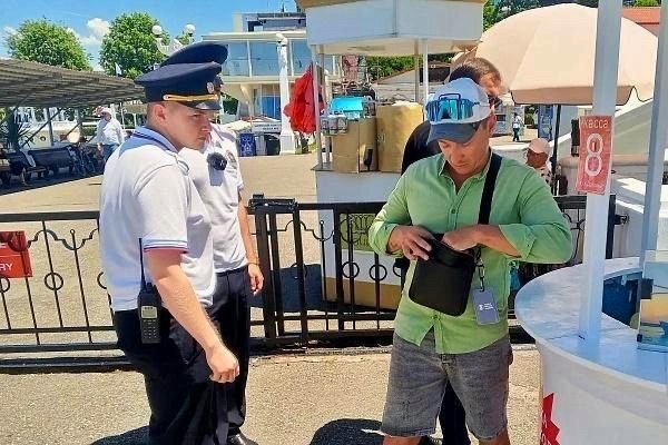 Штрафы за навязчивые услуги в Сочи достигли 400 тысяч рублей