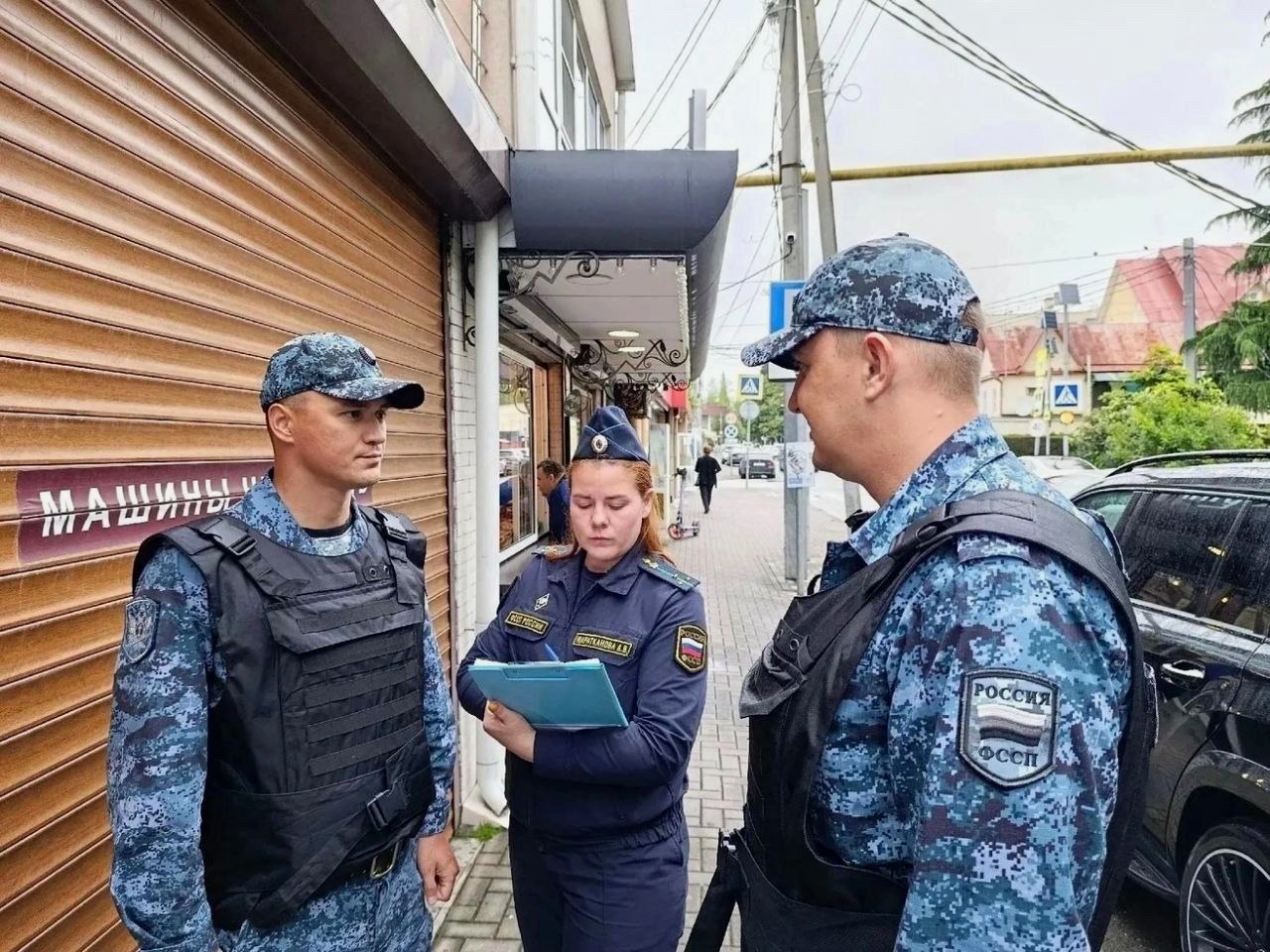 Жительница Сочи снесла незаконные постройки после решения суда