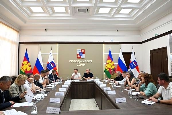 Новые подходы к борьбе с американской белой бабочкой обсудили в Сочи