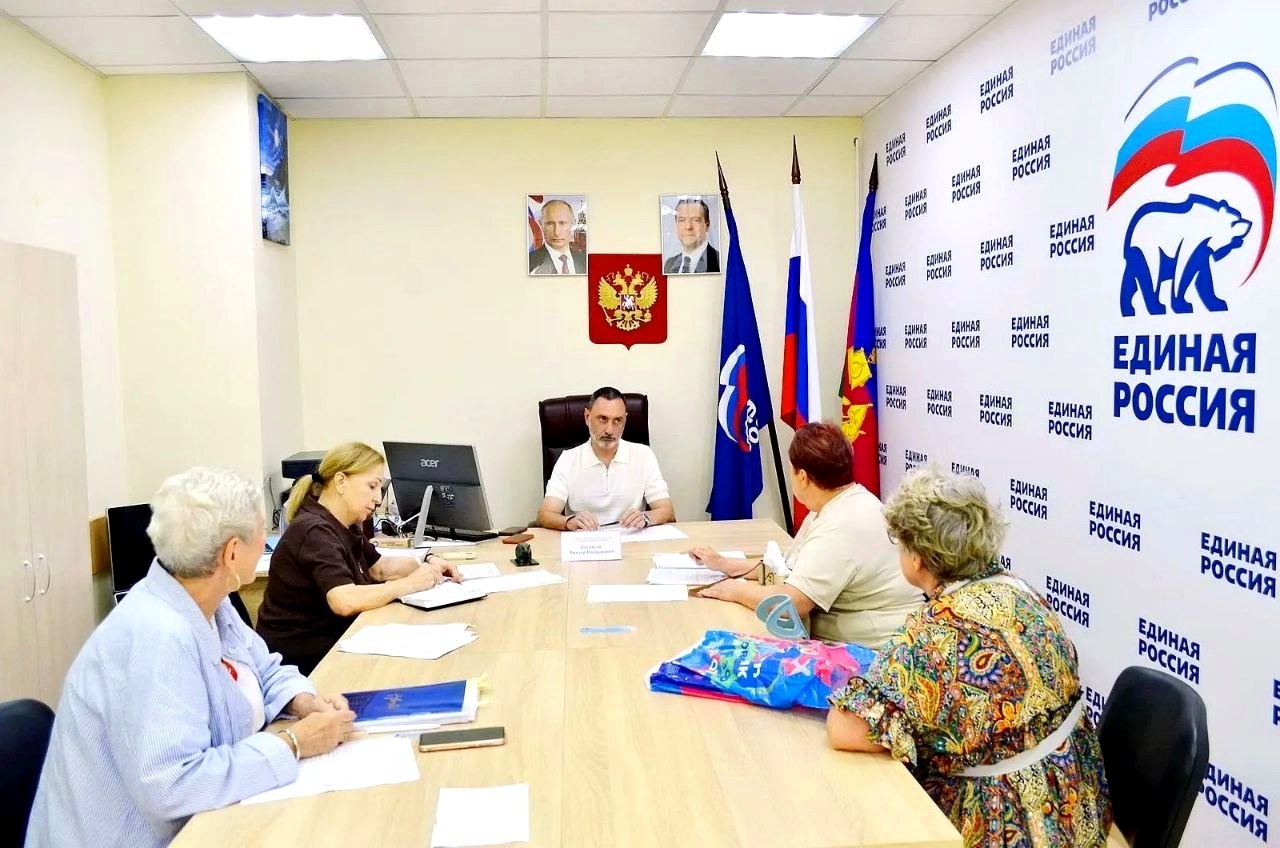 В Сочи прошла встреча депутата с жителями по вопросам коммунальной инфраструктуры