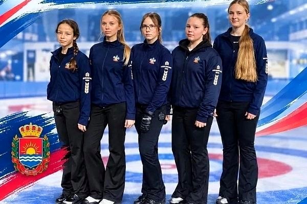 Сочинские спортсменки стали бронзовыми призёрами всероссийских соревнований по керлингу