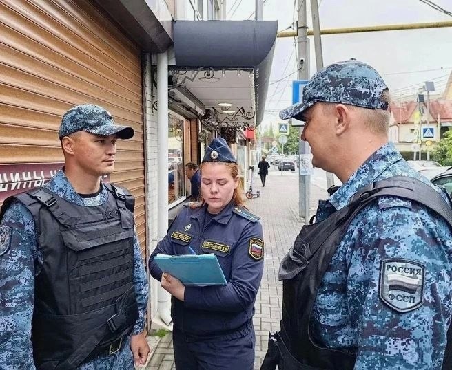В Сочи снесли самострой и гараж за счет владельца